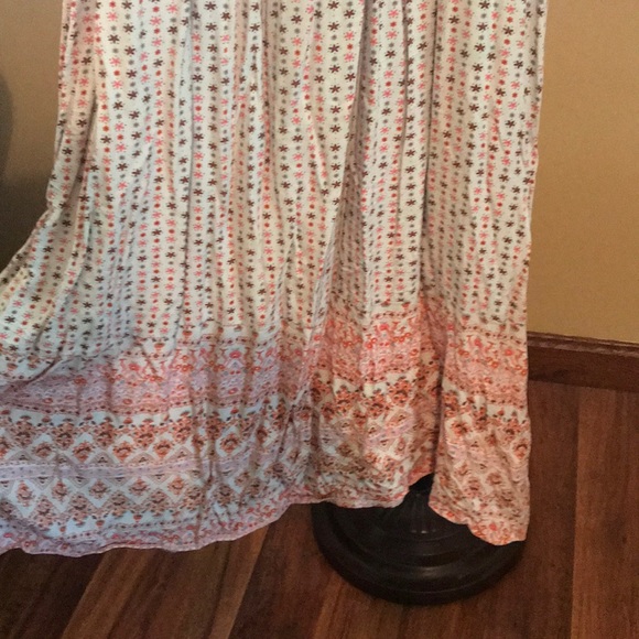 Old Navy Maxi Dress - Picture 4 of 7